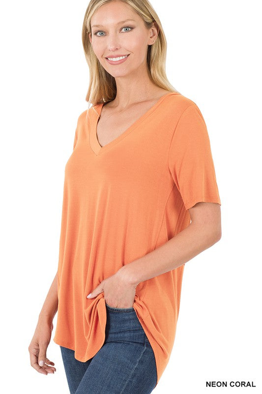 LUXE RAYON SHORT SLEEVE V-NECK HI-LOW HEM TOP