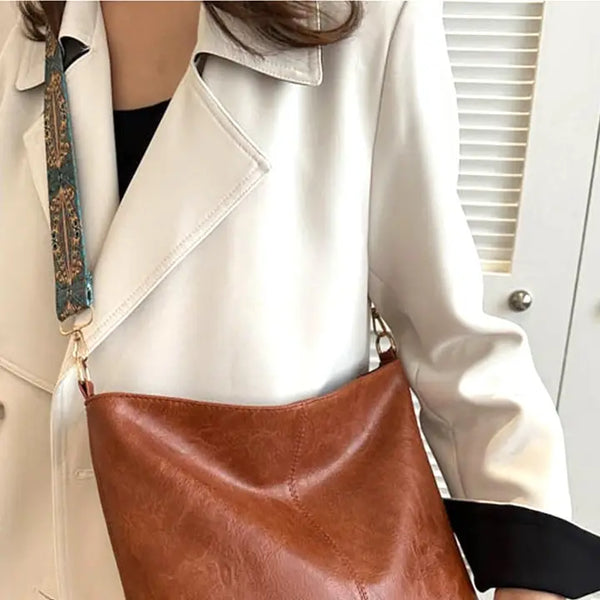 Retro Pattern Strap Vegan Leather Crossbody Shoulde