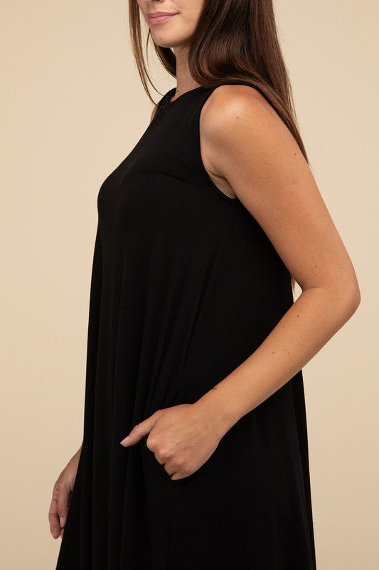 Sleeveless Flared Dress with Side Pockets