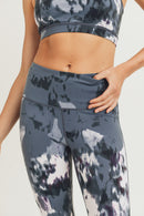 Aspen Print Highwaist Leggings - OutletSavings